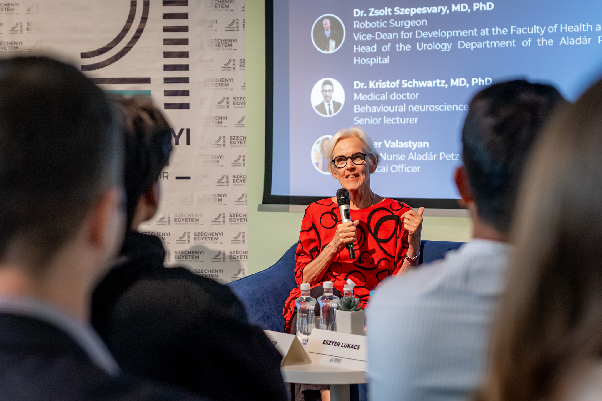 podiumbeszelgetes (2).jpg